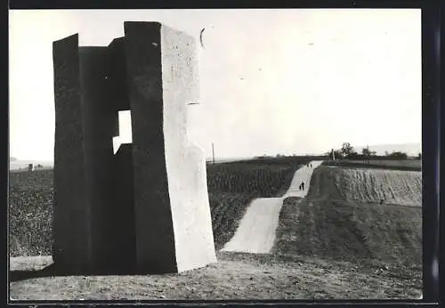 AK St. Wendel, Sandstein-Skulptur von Paul Schneider