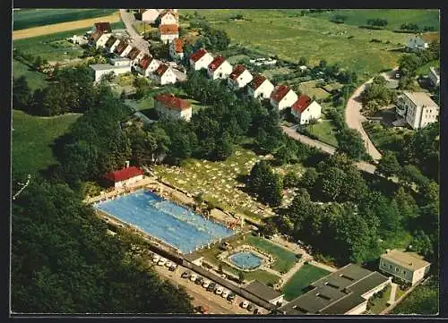 AK Bad Driburg, Schwimmbad mit Blick zum Steinbergstieg