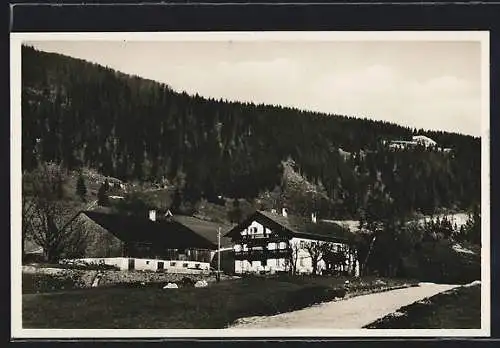 AK Salzburg, Blick auf Pension und Gasthof an der Autostrasse auf die Gaisbergspitze