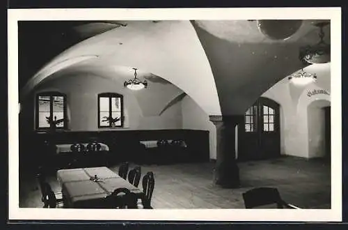 Foto-AK Untertauern, Gasthof Post, Römerhalle, Innenansicht