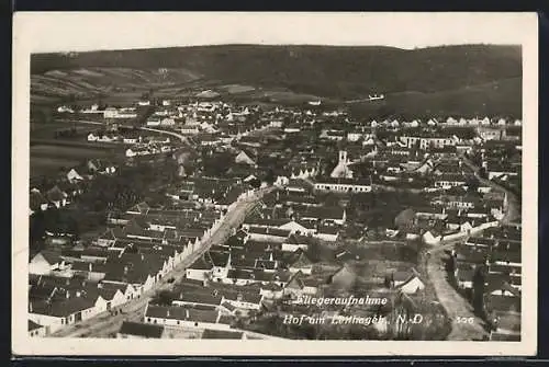 AK Hof am Leithageb., Ortsansicht vom Flugzeug aus