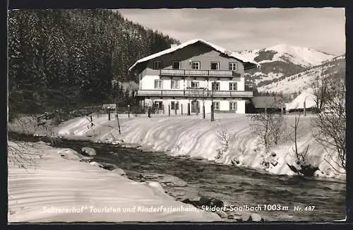 AK Saalbach, Touristen- u. Kinderferienheim Salitererhof im Winter