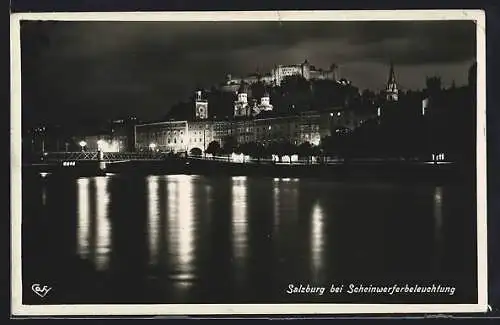 AK Salzburg, Ortspartie bei Scheinwerferbeleuchtung