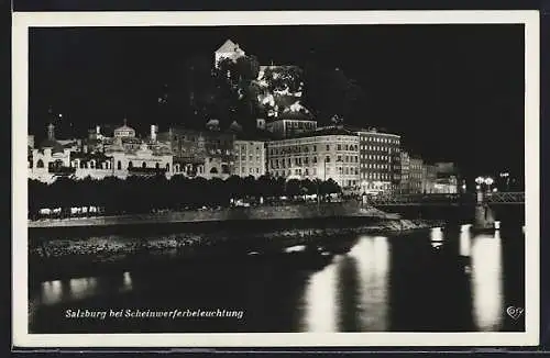 AK Salzburg, Flusspartie bei Scheinwerferbeleuchtung