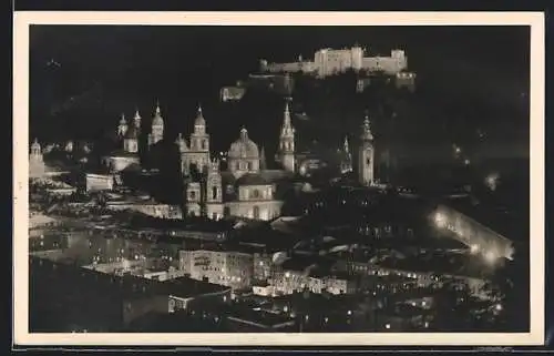 AK Salzburg, Bischofstadt mit Festung bei Scheinwerferbeleuchtung