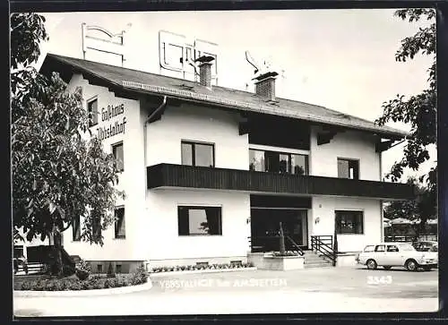 AK Amstetten, Parkplatz vor dem Gasthaus Ybbstalhof