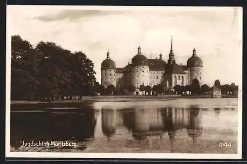 AK Moritzburg / Sachsen, Blick auf Jagdschloss