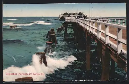 AK Heringsdorf / Seebad, Bewegte See an der Seebrücke