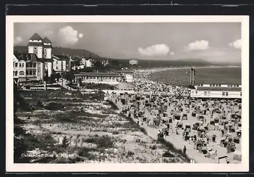 AK Binz a. Rügen, Fröhliches Treiben am Strand