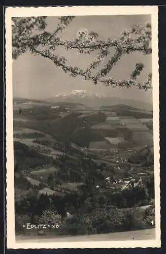 AK Edlitz, Gesamtansicht mit Umgebung und Bergspitze aus der Vogelschau