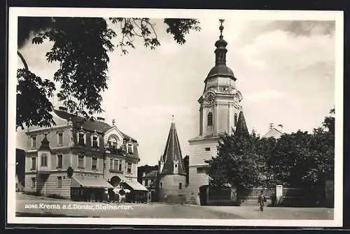 AK Krems a. d. Donau, Steinertor mit Kirche und Cafe Stadtpark