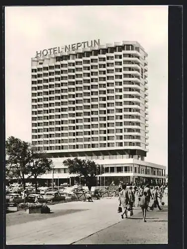 AK Rostock-Warnemünde, Das Hotel Neptun