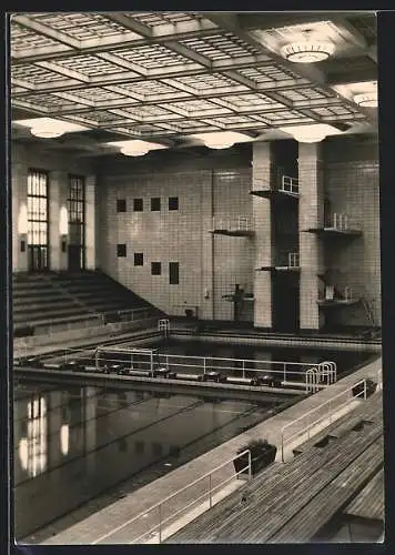 AK Rostock, Sprungturm im Hallenschwimmbad Neptun