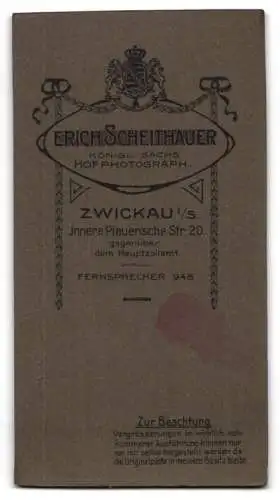 Fotografie Erich Scheithauer, Zwickau i. S., Innere Plauensche Strasse 20, Zwei Damen in hellen kragenlosen Kleidern