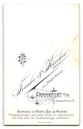 Fotografie Franke & Kärcher, Frankfurt a. M., Kaiserstrasse 29, Bürgerlicher Herr mit kurzen Haaren und Schnurrbart