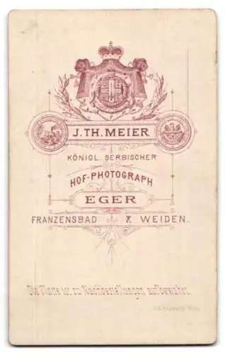 Fotografie J. Th. Meier, Eger-Franzensbad, Bürgerlicher Herr im Anzug mit Mantel, Hut und stattlichem Schnurrbart