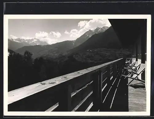 AK Landeck /Tirol, Balkon des Berghotels Tramserhof