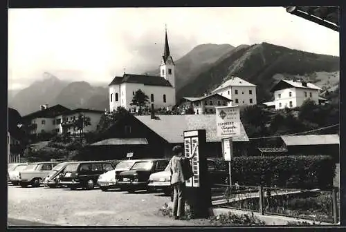 AK Kaprun /Salzburg, Ortspartie mit Blick auf die Kirche