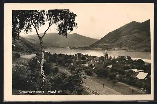 AK Schwallenbach /Wachau, Ortsansicht mit Kirche vom Berg aus