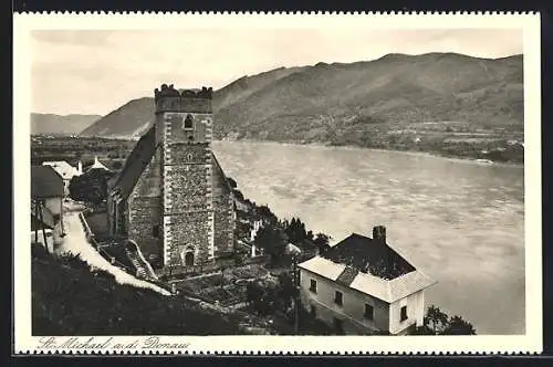 AK St. Michael a. d. D., Ortspartie mit Kirche und Donaupartie