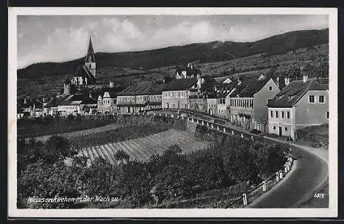 AK Weissenkirchen in der Wachau, Ortsansicht mit Bergpanorama