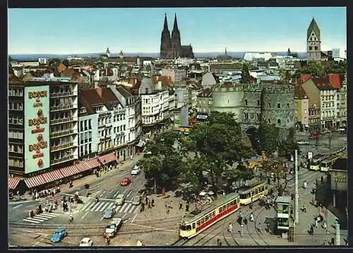 AK Köln, Hahnentor am Rudolfplatz mit Blick zum Dom, Strassenbahn