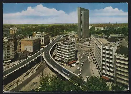AK Düsseldorf, Auto-Hochstrasse mit Thyssen-Haus