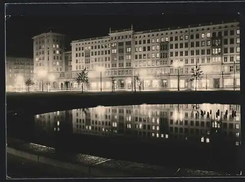 AK Magdeburg, Blick auf die Wilhelm-Pieck-Allee