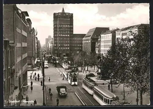 AK Düsseldorf, Die Alleestrasse mit Strassenbahnen aus der Vogelschau