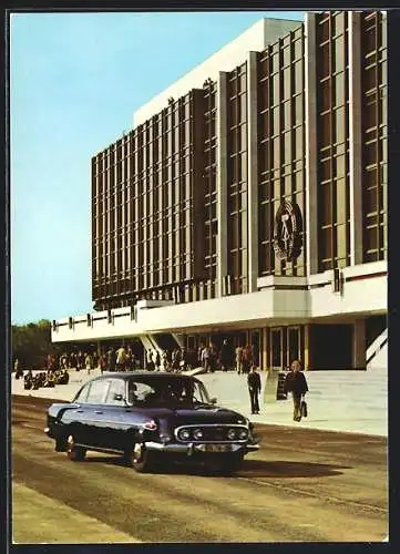 AK Berlin, Palast der Republik, Aussenansicht, Auto