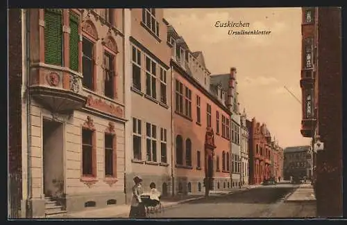 AK Euskirchen, Mutter mit Kinderwagen am Ursulinenkloster