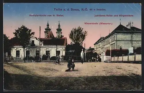 AK Tulln /Donau, Partie mit Kirche, Schule und Wienerstrasse (Wienerthor)