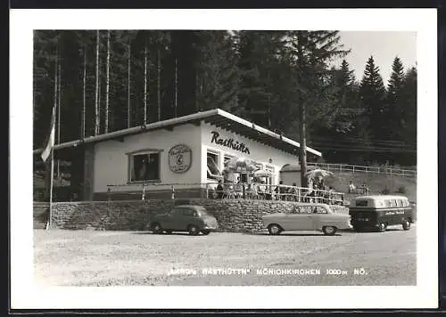 AK Mönichkirchen, Gasthof Lang`s Rasthütten mit Autos