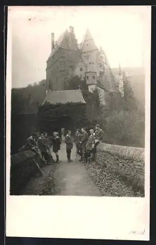 Foto-AK Wierschem, Burg Eltz, Oster-Wanderung 1924