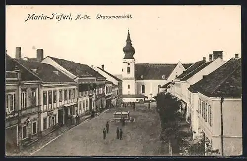 AK Marie-Taferl /N.-Oe., Blick über den Platz zur Kirche