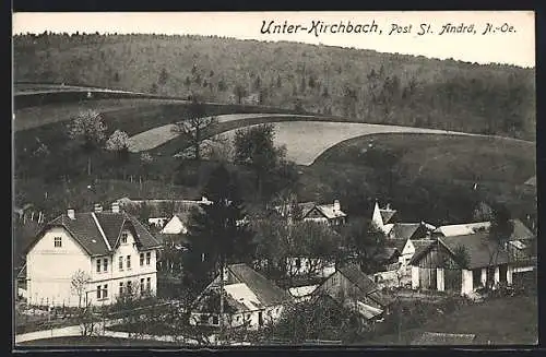 AK Unter-Kirchbach, Ortsansicht mit Feldern und Hügeln
