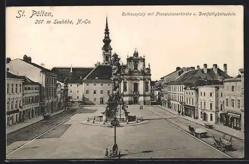 AK St. Pölten, Rathausplatz mit Franziskanerkirche u. Dreifaltigkeitssäule