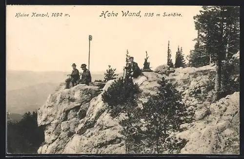 AK Hohe Wand, Kleine Kanzel mit Wanderern