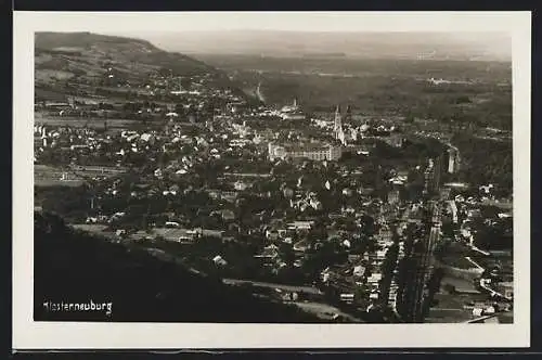 AK Klosterneuburg, Ortsansicht aus der Vogelschau