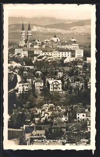 AK Klosterneuburg, Stift im Ortsbild