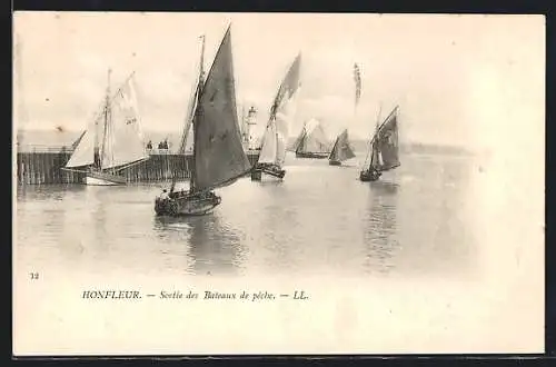 AK Honfleur, Sortie des Bateaux de peche