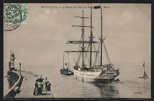 AK Honfleur, L`Entrée du Port au moment de la Marée