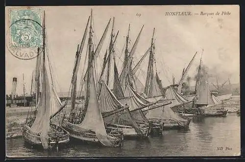 AK Honfleur, Barques de Peche