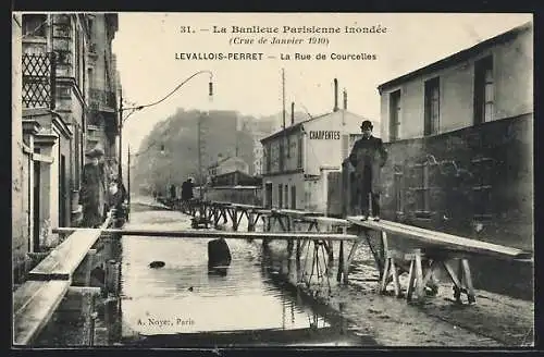 AK Levallois-Perret, Crue de la Seine Janvier 1910, Rue de Courcelles
