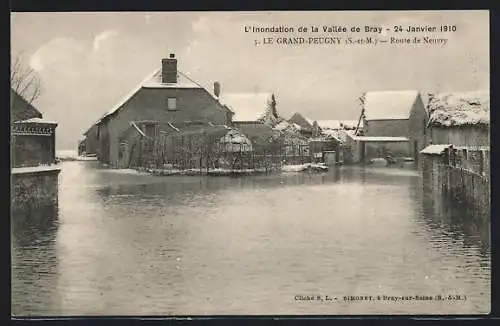 AK Grand-Peugny, Route de Neuvry, L`Inondation de la Vallée de Bray - 24 Janvier 1910