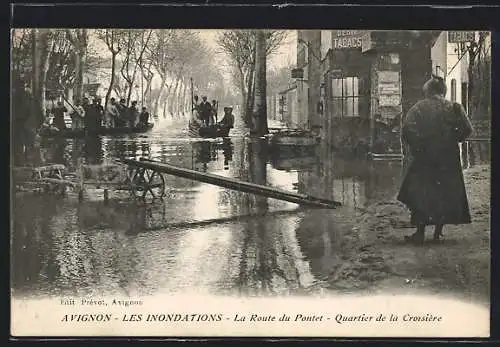 AK Avignon, Les Inondations, La Route du Pontet, Quartier de la Croisiere