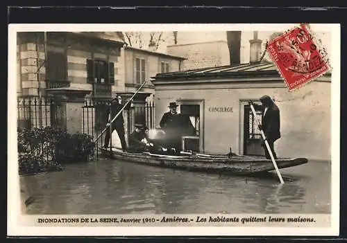 AK Asnières, Crue de la Seine 1910, Les habitants quittent leurs maisons