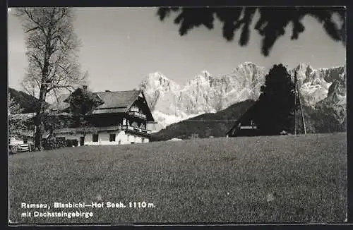 AK Ramsau am Dachstein, Gasthof Blasbichl-Hof gegen das Dachsteingebirge