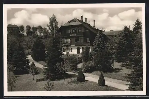 AK Freudenstadt /Schwarzwald, Hotel-Pension Haus Schöneck-Zeller, oberhalb der strasse 38