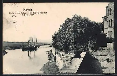 AK Hameln, Kriegerdenkmal mit Weserdampfer